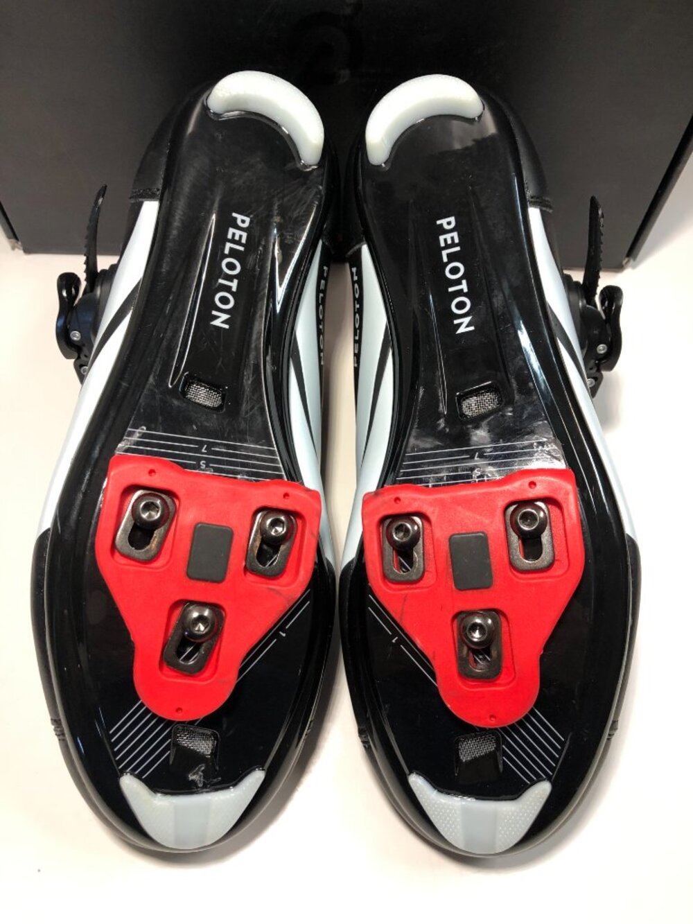 Peleton Cycle Bike Shoe Size 42 New in Box Cleat - Picture 11 of 14